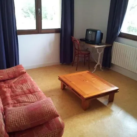 Mit Gemeinschaftspool Im Diois By Interhome Daire *